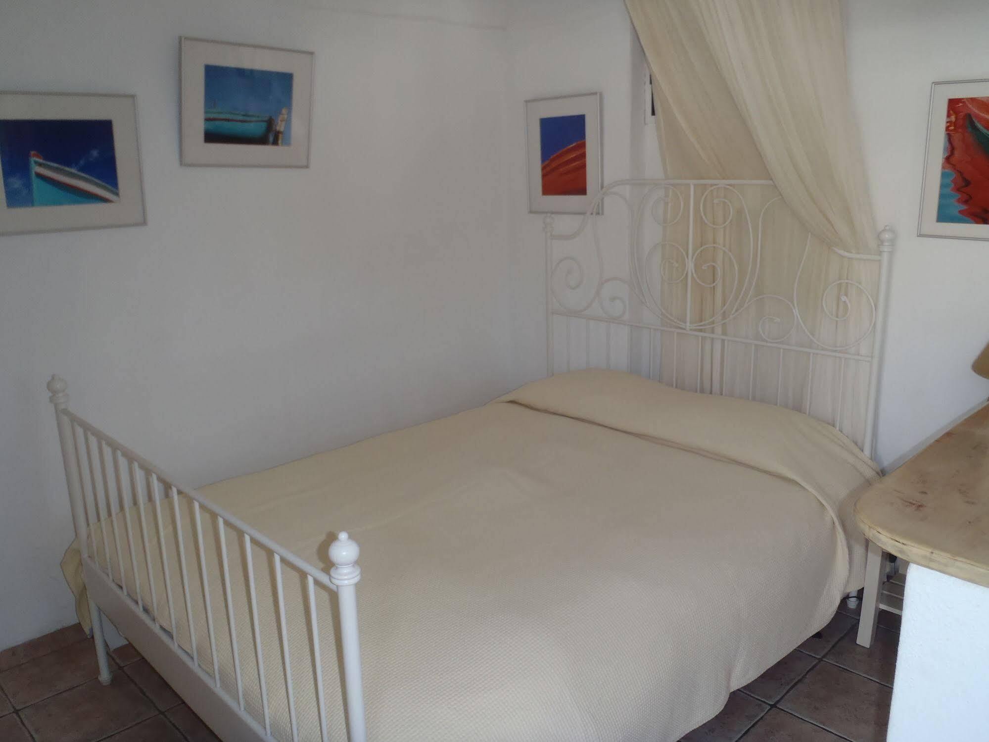 Studios & Suites Rania Mykonos Town Exteriör bild